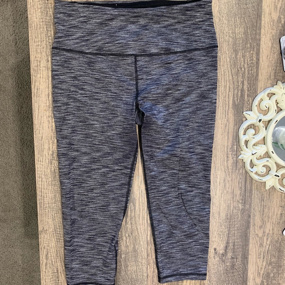 Victoria Secret cropped leggings